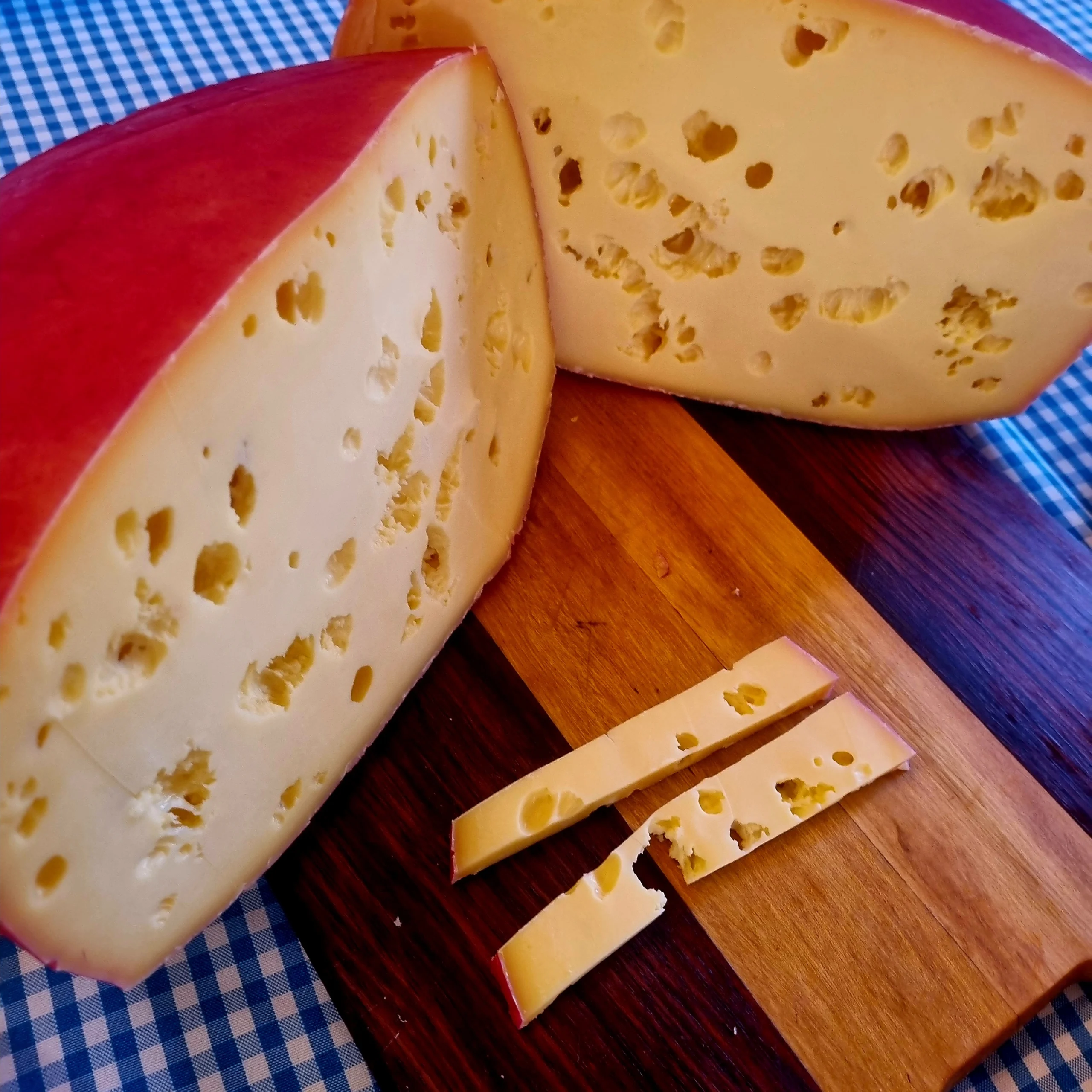 Comissão para fomentar mercado do queijo no DF discute soluções para ajudar produtores Comissão para fomentar mercado do queijo no DF discute soluções para ajudar produtores