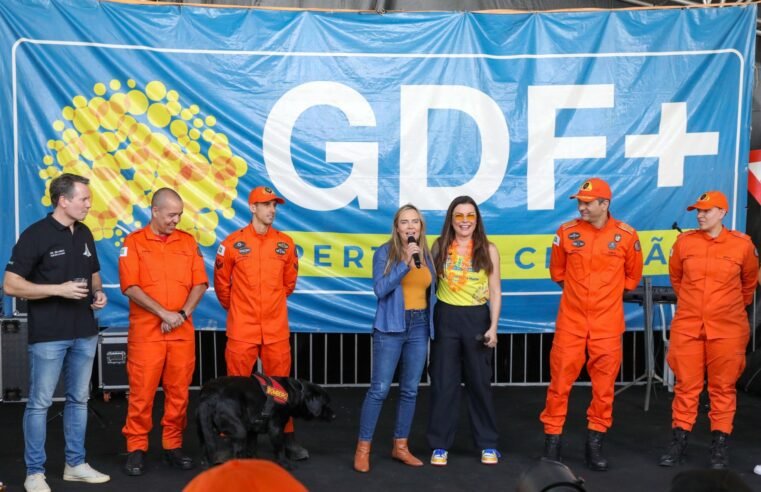 Em clima de Carnaval, GDF Mais Perto do Cidadão leva serviços públicos à Estrutural