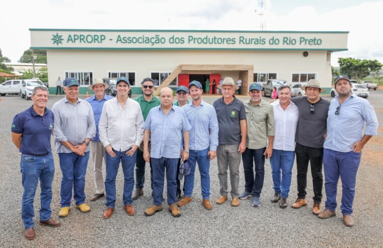 Governador participa do início da colheita de soja no DF e anuncia infraestrutura rural