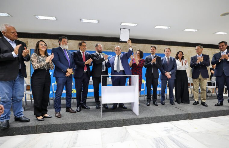“Integração é o caminho”, afirma governador Ibaneis Rocha em posse de novo secretário do Entorno