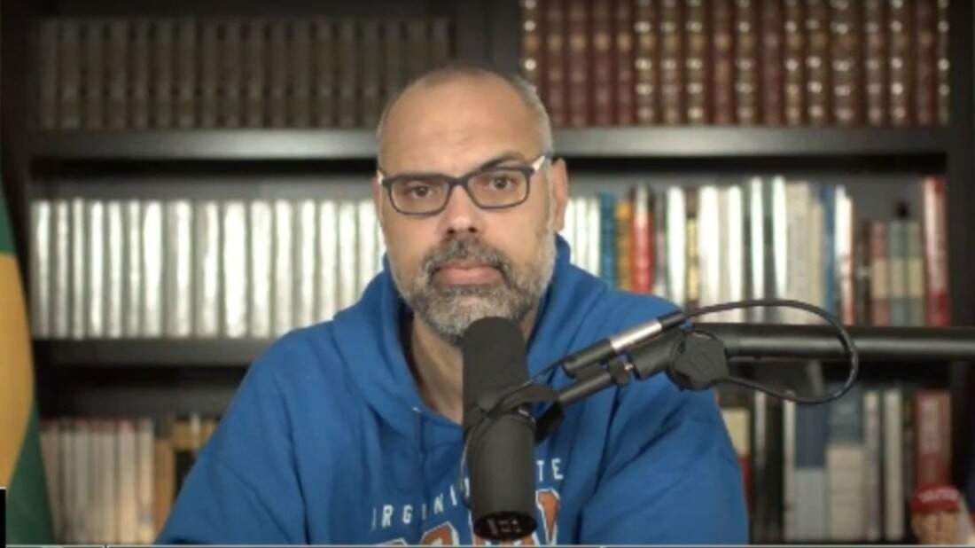 Moraes cobra multa ao X por não expor jornalista brasileiro exilado nos EUA Moraes cobra multa ao X por não expor jornalista brasileiro exilado nos EUA