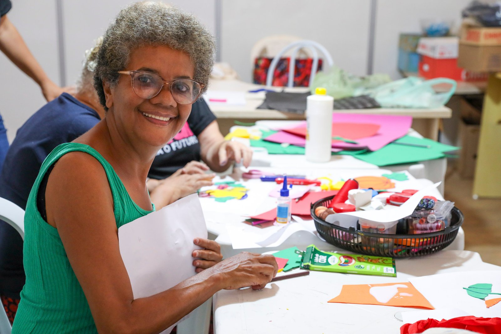 Olhar Para o Futuro: Projeto mulheres desenvolve atividades infantis para filhos e netos Olhar Para o Futuro: Projeto mulheres desenvolve atividades infantis para filhos e netos