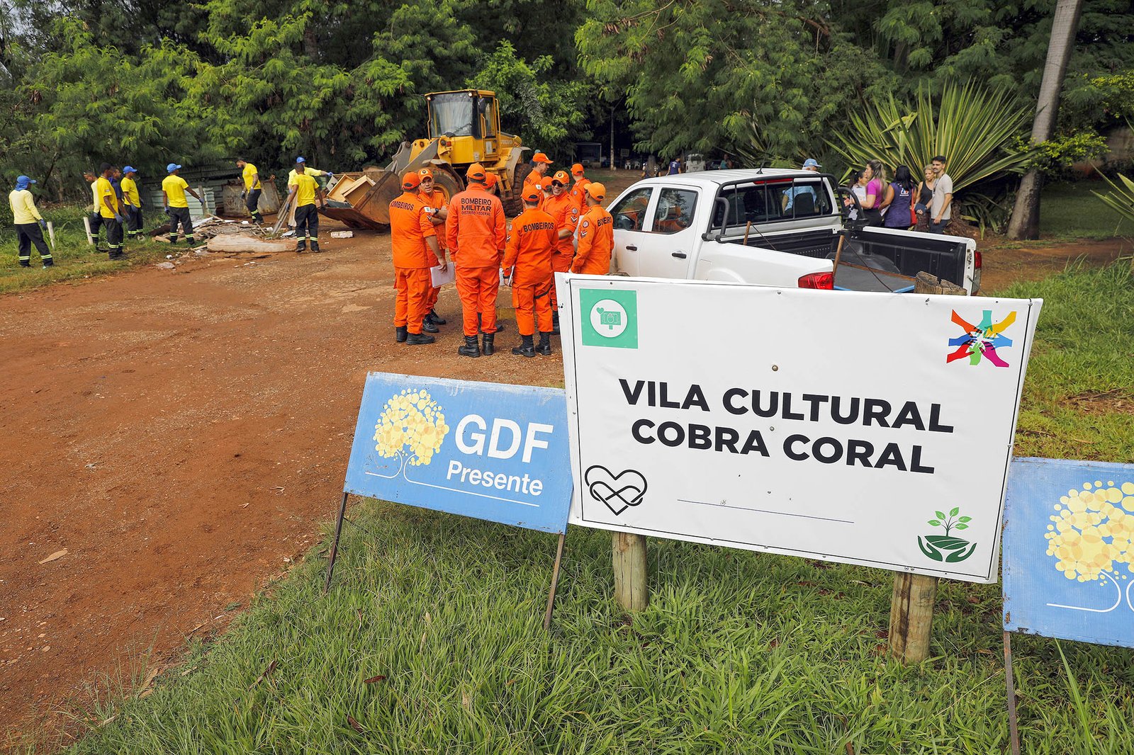 Vila Cobra Coral, na Asa Sul, recebe ação coordenada do GDF contra a dengue Vila Cobra Coral, na Asa Sul, recebe ação coordenada do GDF contra a dengue