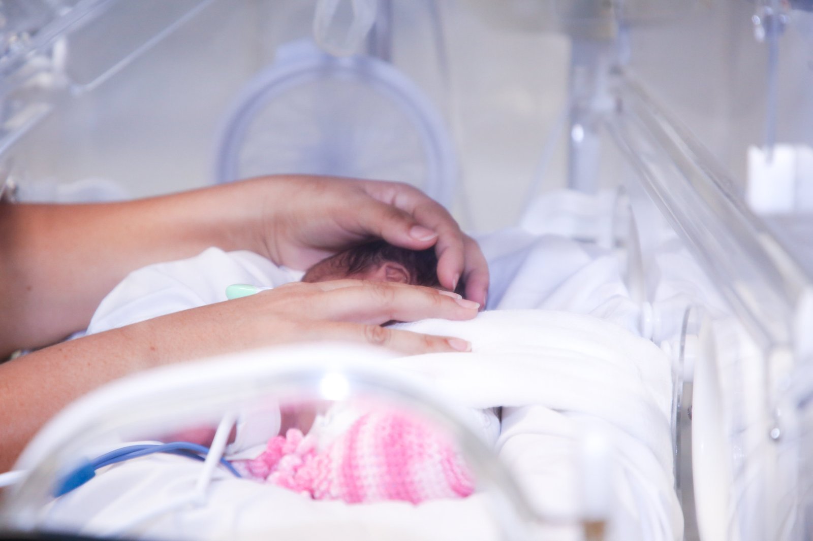 Abertas vagas para a contratação de 200 médicos generalistas e 50 neonatologistas Abertas vagas para a contratação de 200 médicos generalistas e 50 neonatologistas