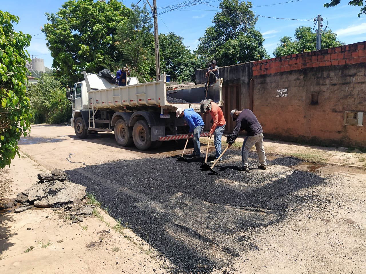 Comunidade Queima Lençol, na Fercal, recebe trabalhos de manutenção nas ruas e espaços públicos Comunidade Queima Lençol, na Fercal, recebe trabalhos de manutenção nas ruas e espaços públicos