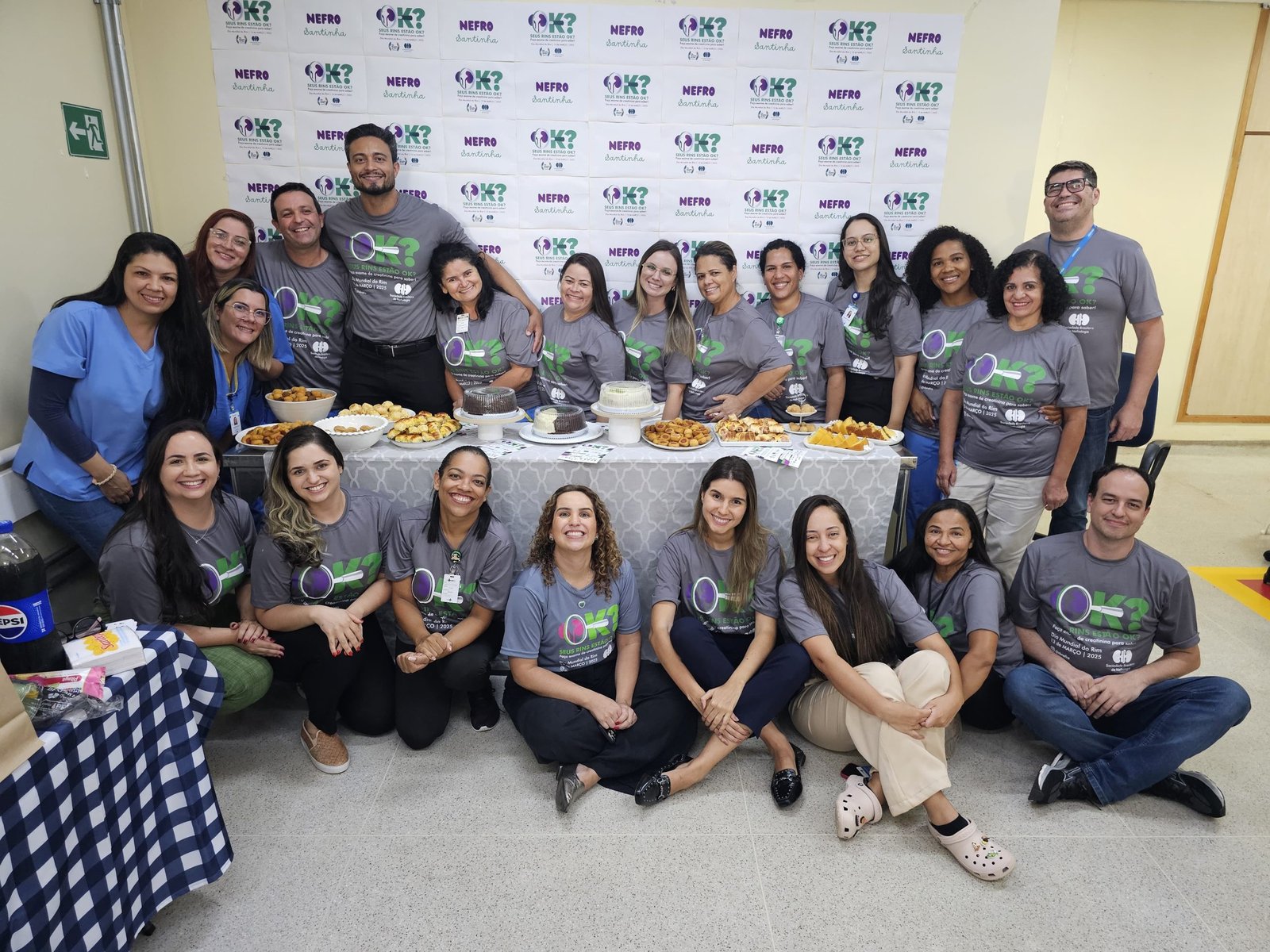 Equipe de Nefrologia do HRSM participa de ação voltada para o Dia Mundial do Rim Equipe de Nefrologia do HRSM participa de ação voltada para o Dia Mundial do Rim