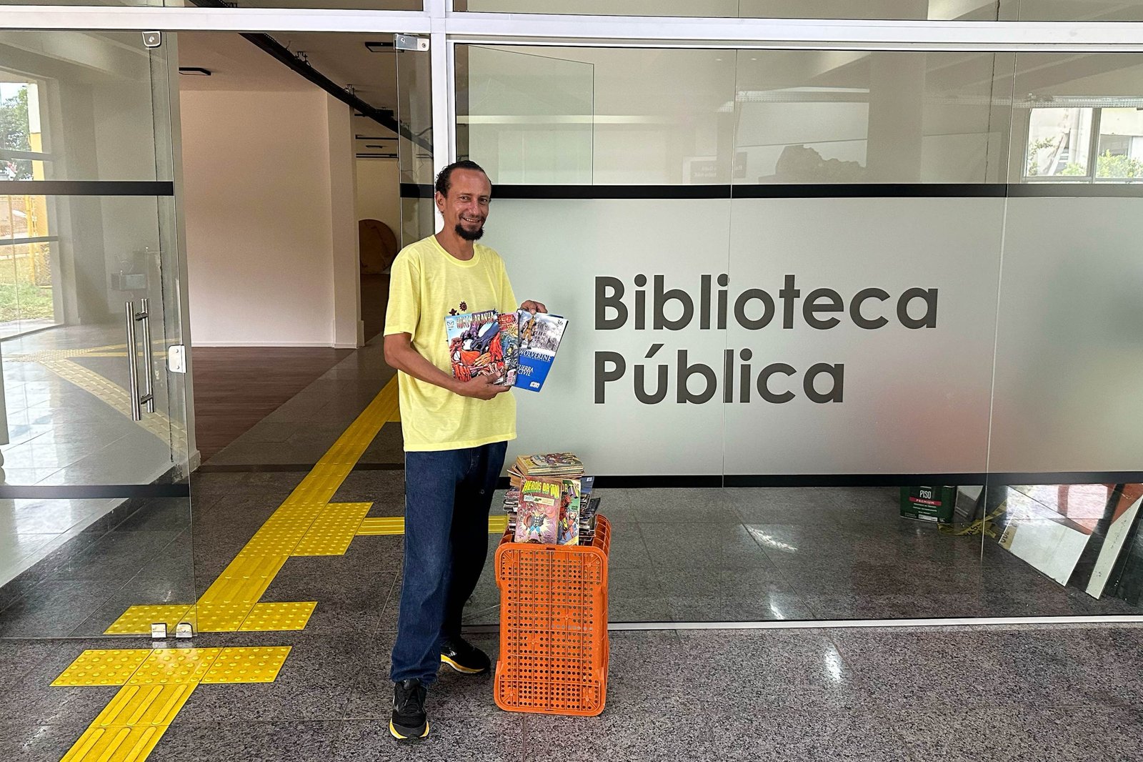GDF lança campanha de arrecadação de gibis para nova Biblioteca Pública do Guará GDF lança campanha de arrecadação de gibis para nova Biblioteca Pública do Guará