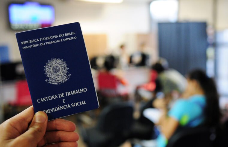Início de semana com mais de 700 vagas de emprego disponíveis no DF