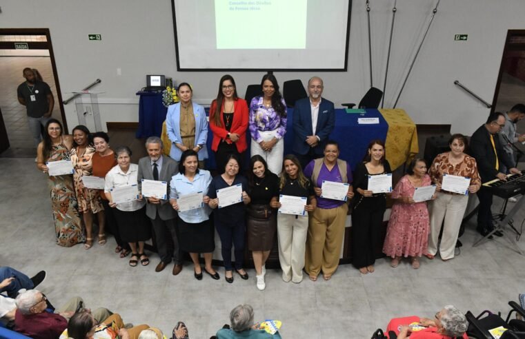 Instituições são premiadas por excelência no atendimento à população idosa do DF