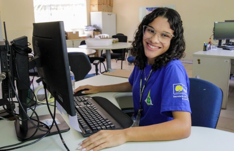 Jovem aprendiz do Cras Paranoá, com deficiência visual, alcança aprovação em primeiro lugar em enfermagem na UnB