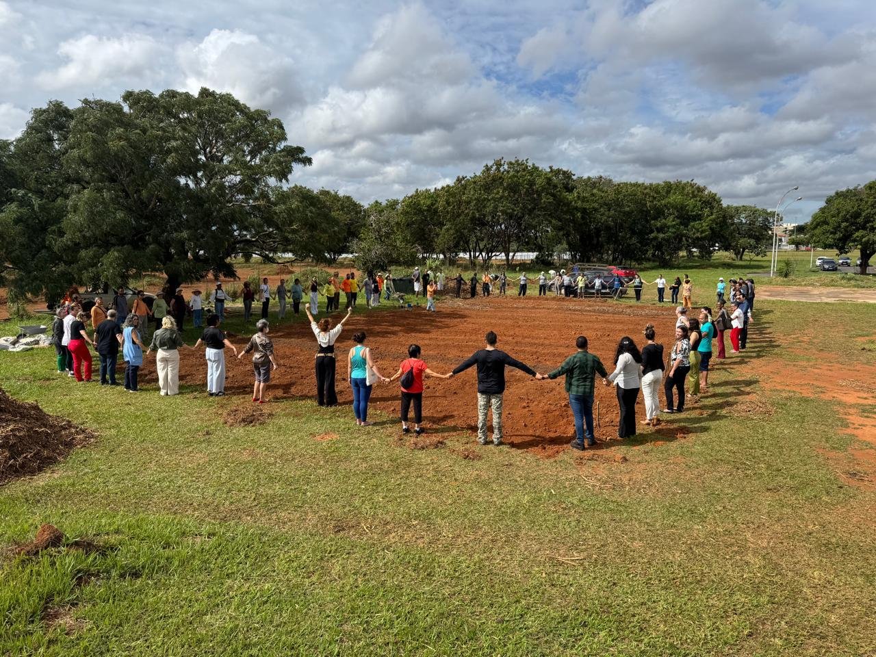 Moradores do Guará ganham novo horto agroflorestal Moradores do Guará ganham novo horto agroflorestal