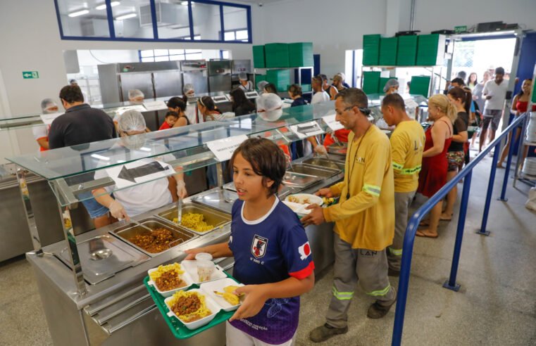 Oferta dos restaurantes comunitários cresce 34% com novas unidades e três refeições