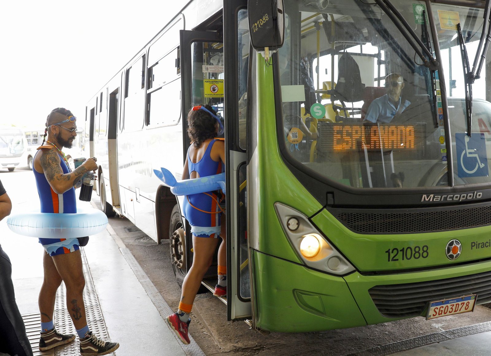 Segundo dia do Vai de Graça registra aumento de 88,4% nas viagens de ônibus e metrô Segundo dia do Vai de Graça registra aumento de 88,4% nas viagens de ônibus e metrô