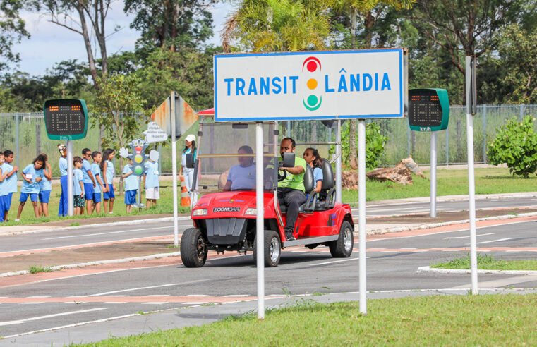 Transitolândia inicia temporada de atividades com teatro educativo para as crianças