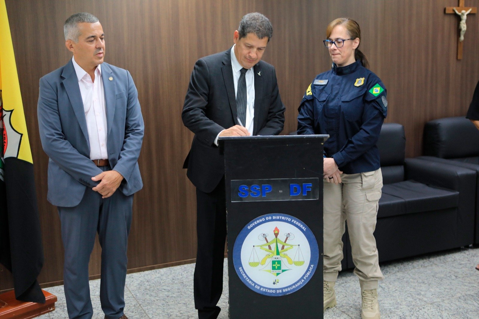 Acordos institucionais fortalecem atuação do sistema de inteligência no Distrito Federal Acordos institucionais fortalecem atuação do sistema de inteligência no Distrito Federal