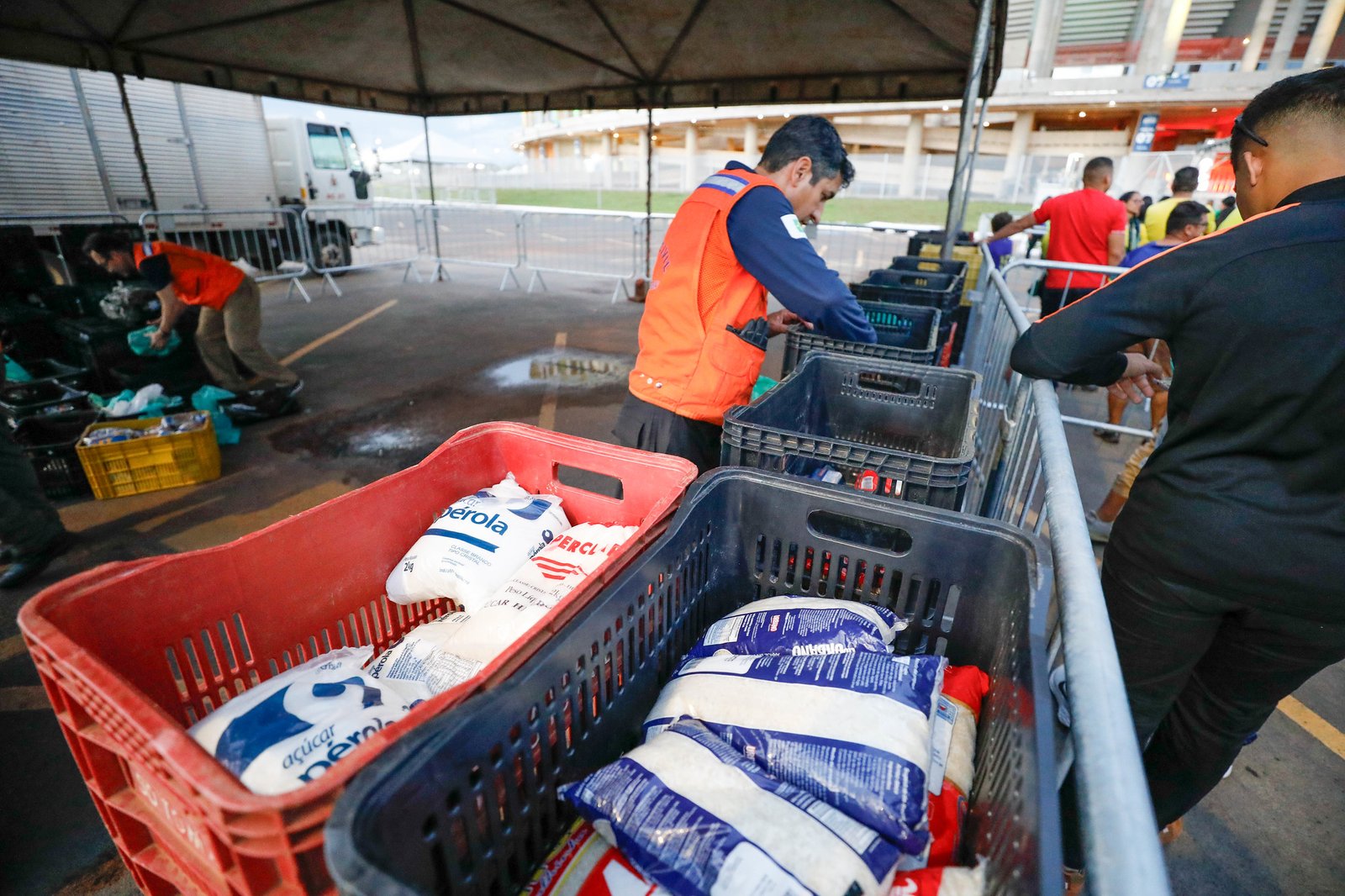 Campanha Solidariedade Salva vai arrecadar alimentos na festa de aniversário de Brasília Campanha Solidariedade Salva vai arrecadar alimentos na festa de aniversário de Brasília