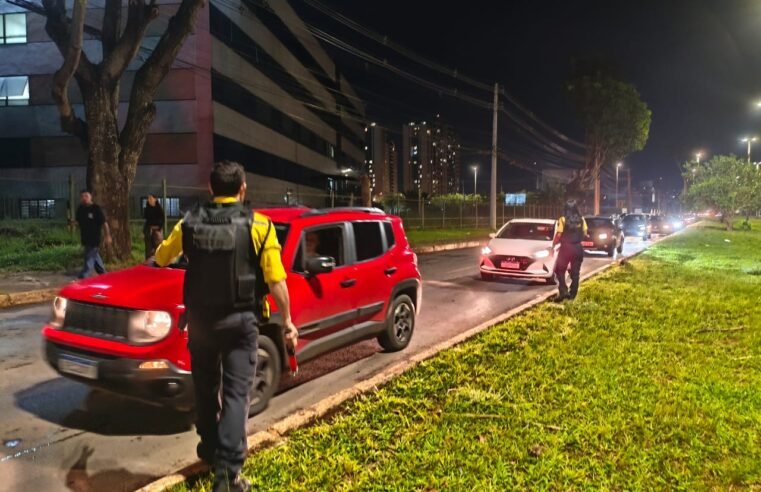 Detran-DF autua 129 condutores alcoolizados no fim de semana