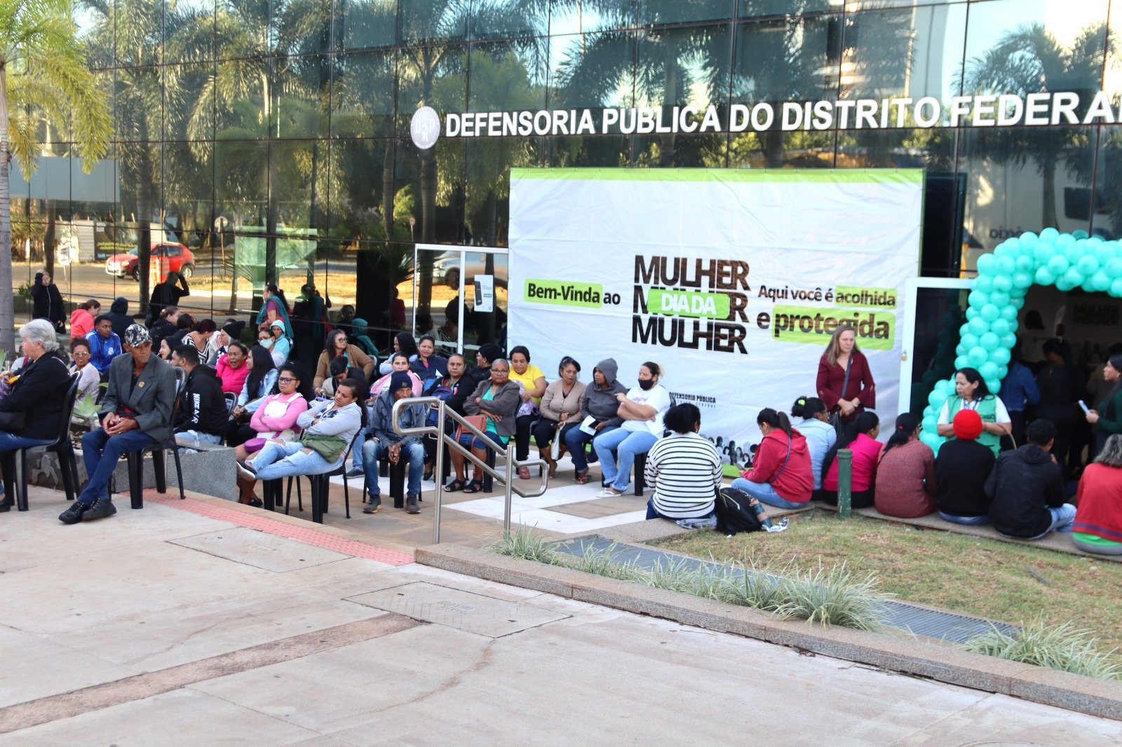 Dia da Mulher da DPDF terá emissão de Cartão Creche e Cartão Material Escolar Dia da Mulher da DPDF terá emissão de Cartão Creche e Cartão Material Escolar