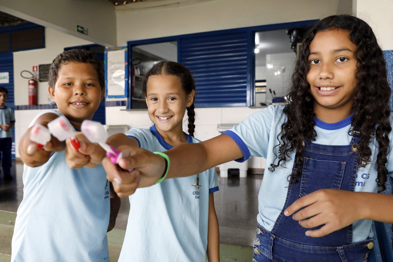 Estudantes aprendem sobre higiene bucal em ação do programa Saúde na Escola Estudantes aprendem sobre higiene bucal em ação do programa Saúde na Escola