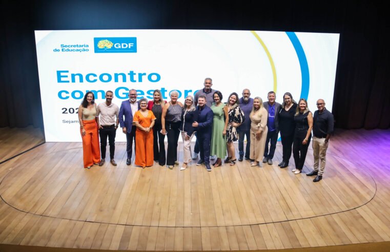 Evento aborda desafios da tecnologia e relações na gestão escolar