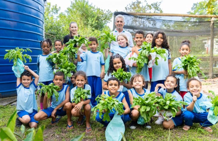 Horta escolar fertiliza mentes na Escola Classe Jardim dos Ipês