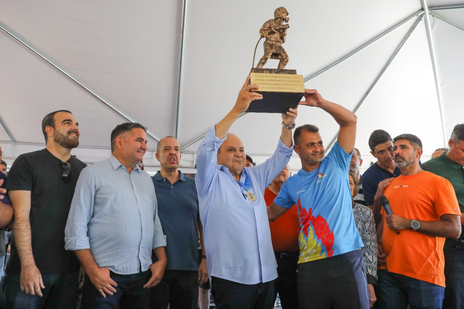 Ibaneis Rocha anuncia novo concurso para CBMDF Ibaneis Rocha anuncia novo concurso para CBMDF
