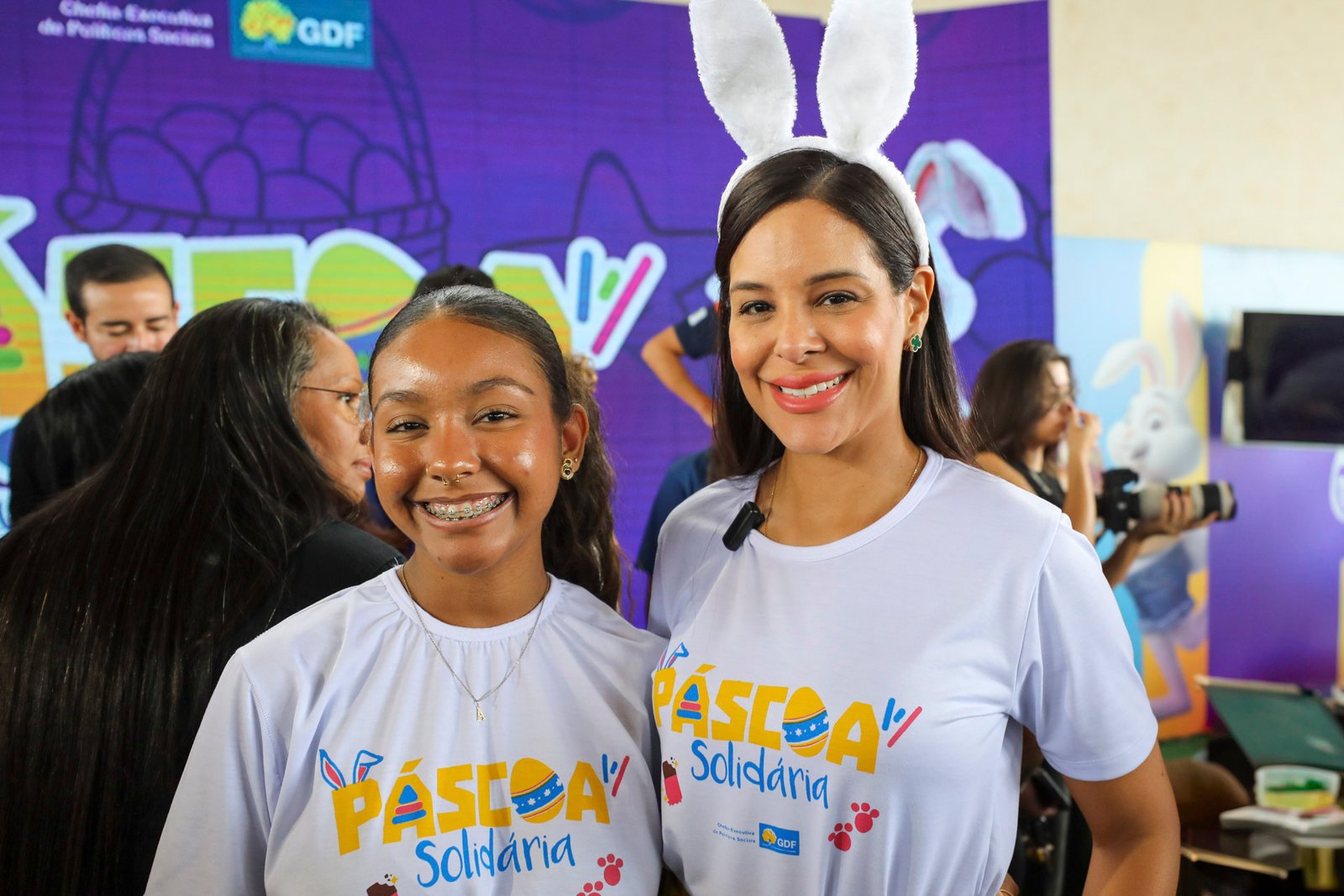 Jovem selecionada no programa Meninas em Ação tem dia de primeira-dama do DF Jovem selecionada no programa Meninas em Ação tem dia de primeira-dama do DF