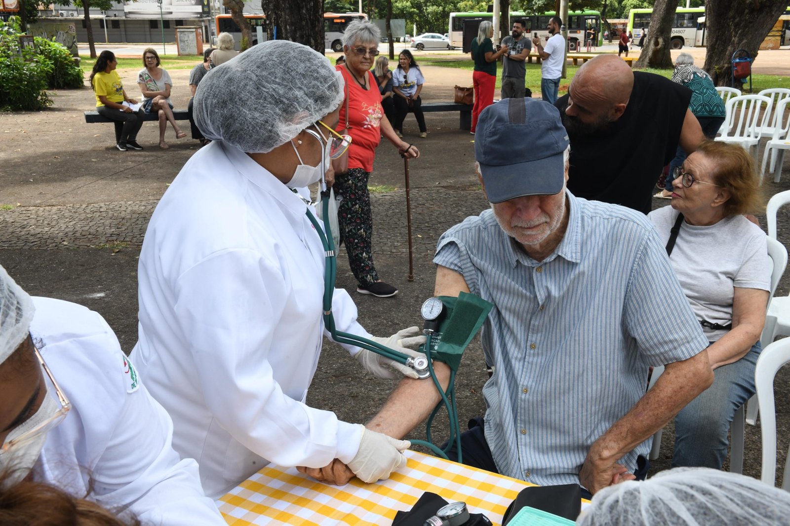 Projeto Viver 60+ transforma praça da Asa Sul em espaço de inclusão e bem-estar Projeto Viver 60+ transforma praça da Asa Sul em espaço de inclusão e bem-estar