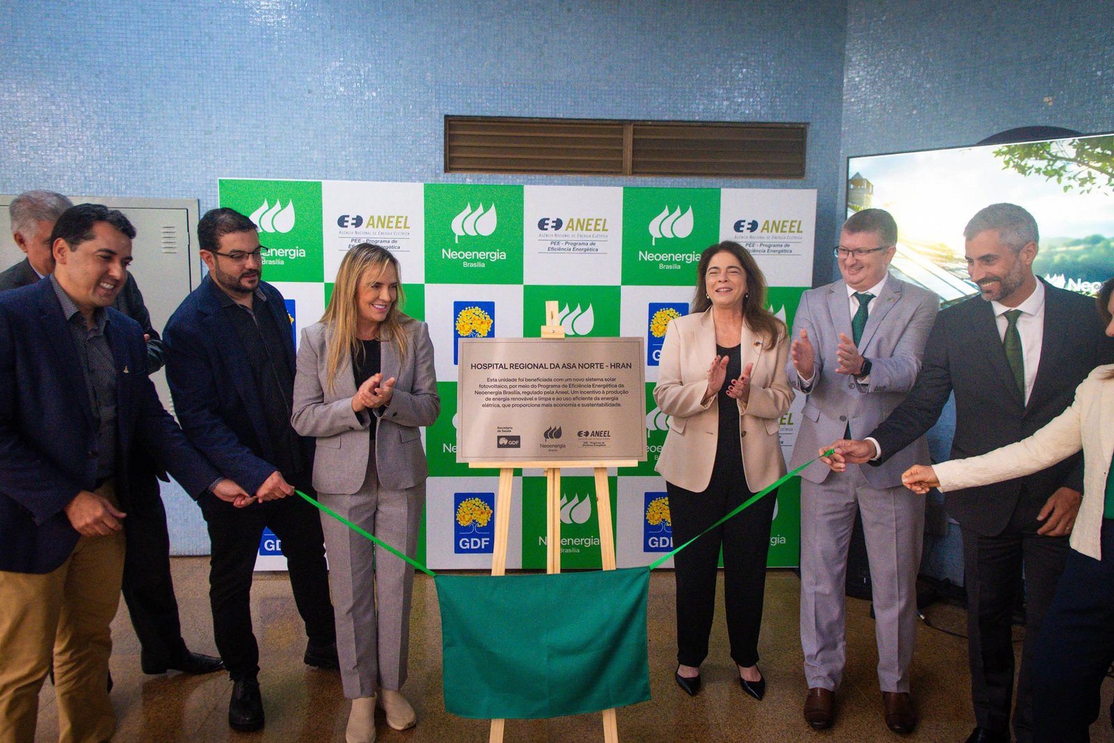 Usina fotovoltaica é inaugurada no Hran e promoverá economia de R$ 340 mil por ano Usina fotovoltaica é inaugurada no Hran e promoverá economia de R$ 340 mil por ano
