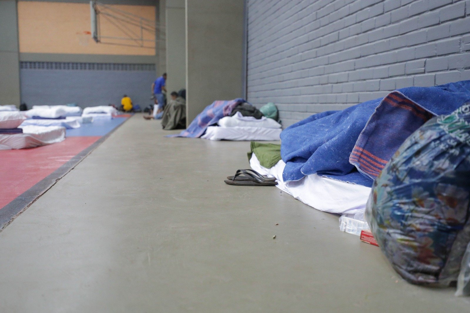 Abrigo contra o frio na Asa Sul oferece 110 vagas para pessoas em situação de rua Abrigo contra o frio na Asa Sul oferece 110 vagas para pessoas em situação de rua