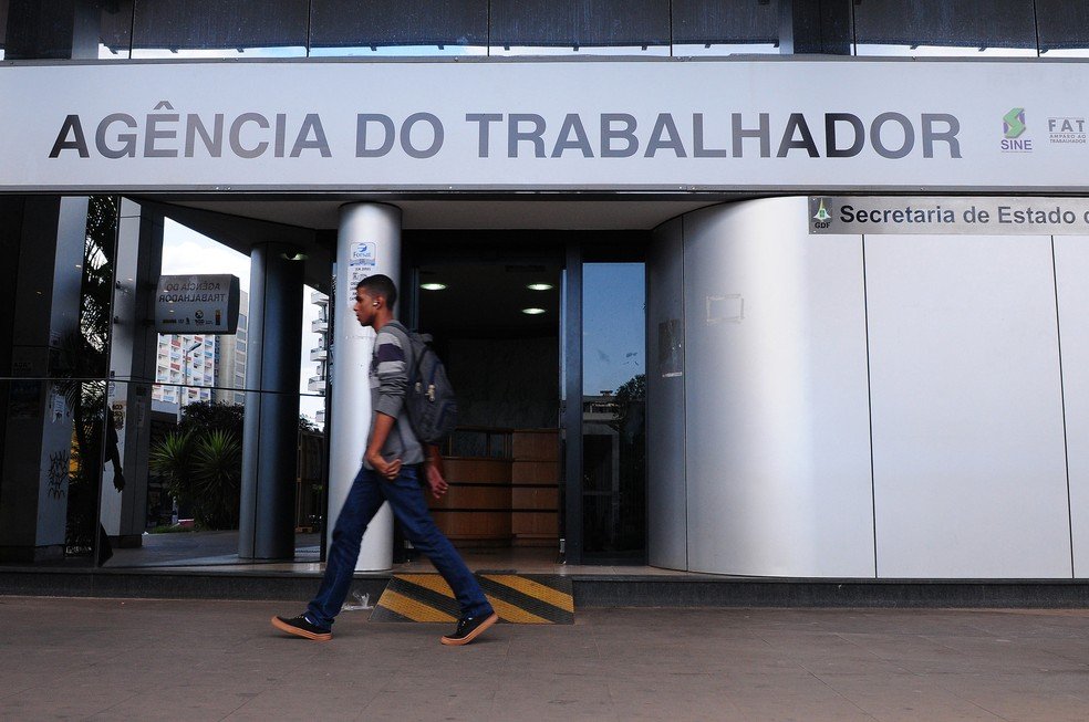 Agências do trabalhador oferecem 631 vagas de emprego nesta sexta-feira (9)