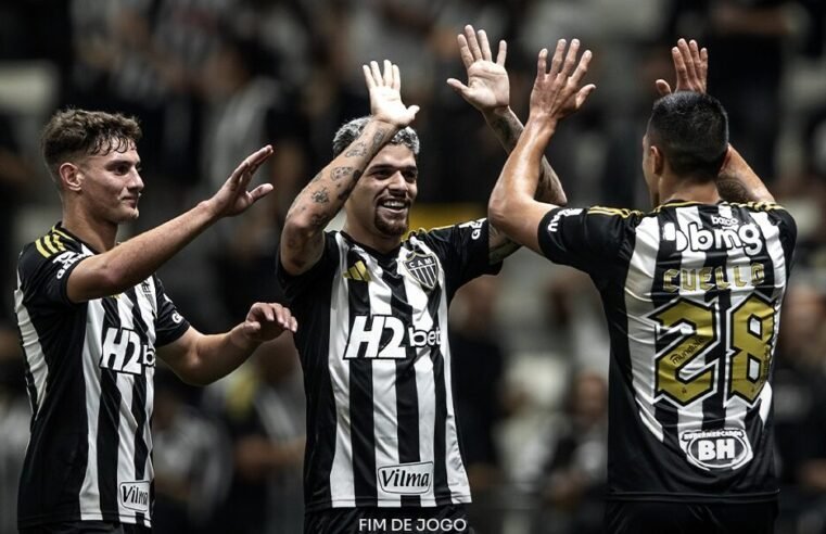Atlético-MG vai às oitavas após ‘gol de lateral’ e pênalti isolado por Hulk