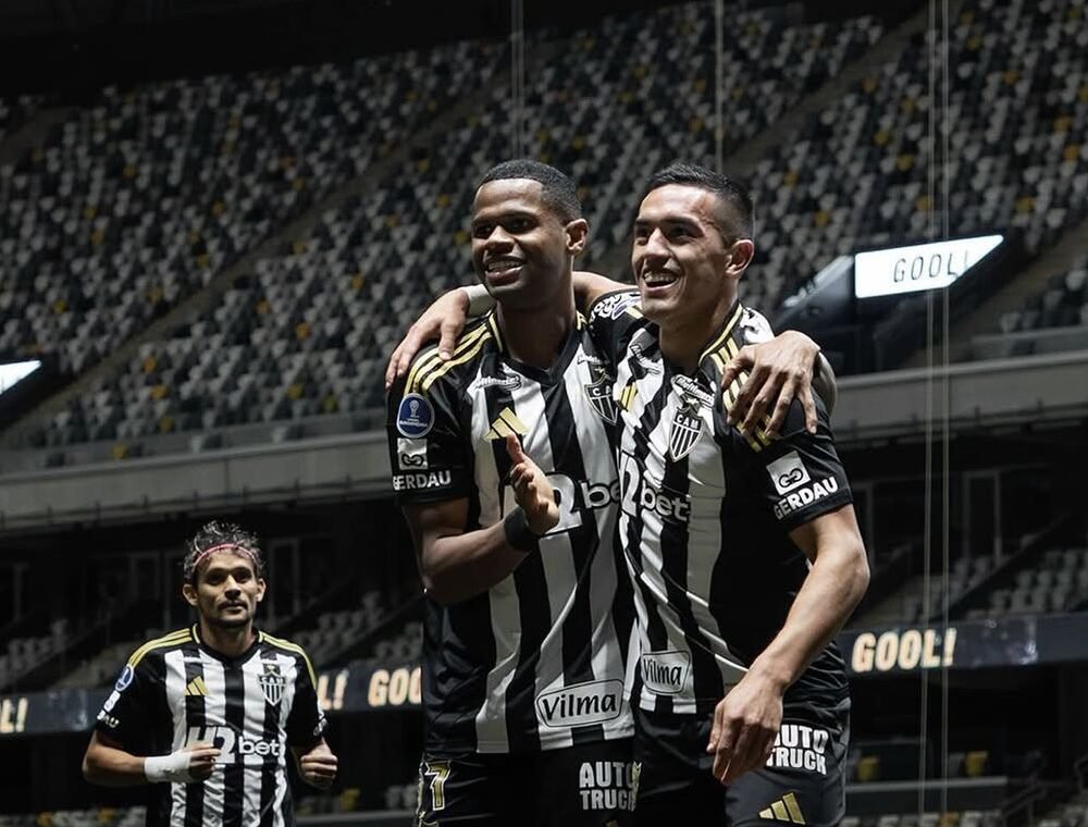 Atlético-MG vence Caracas e embola grupo antes de decisões na última rodada