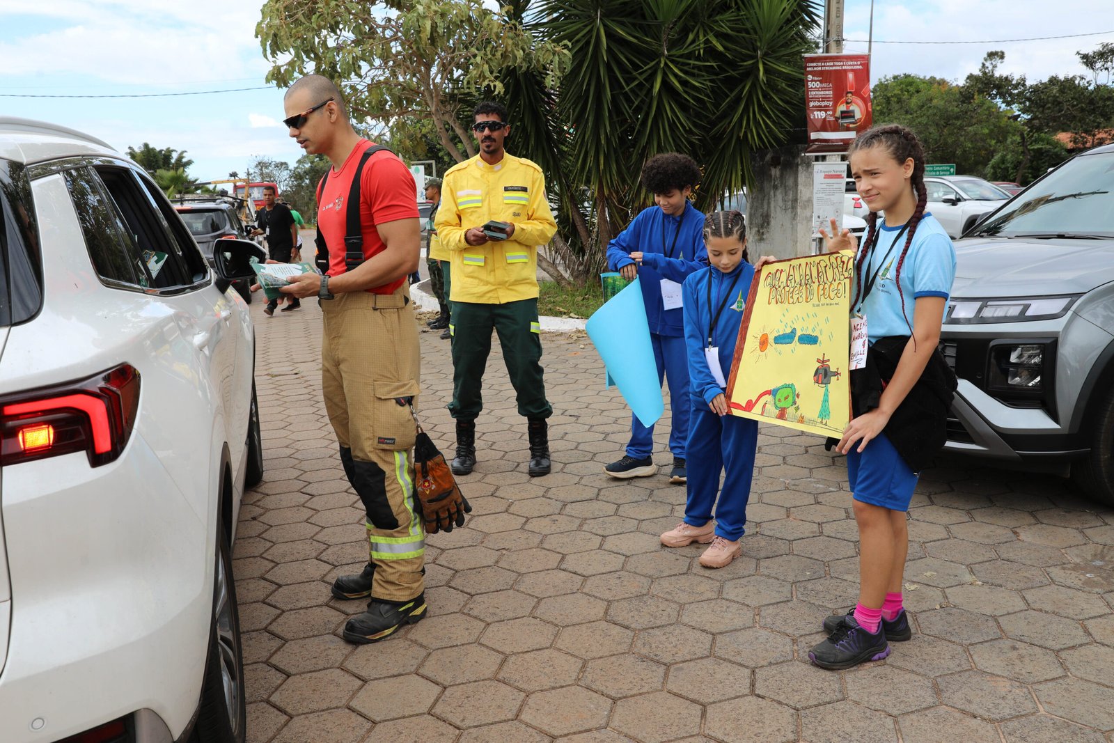 Blitz educativa alerta motoristas sobre riscos de incêndios florestais