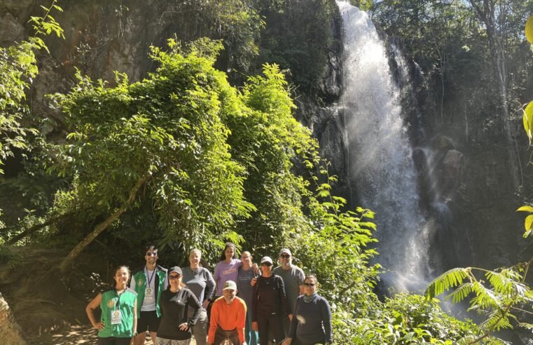 Caminhada consciente: atividade de plogging recolhe resíduos no Parque Salto do Tororó