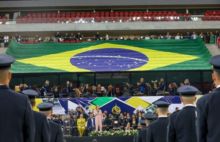 Celina Leão exalta reforço à segurança do DF durante formatura de praças da Polícia Militar
