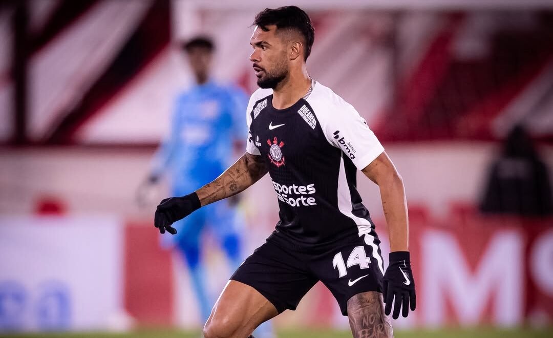 Corinthians joga mal, perde para o Huracán, dá azar e é eliminado na Sul-Americana