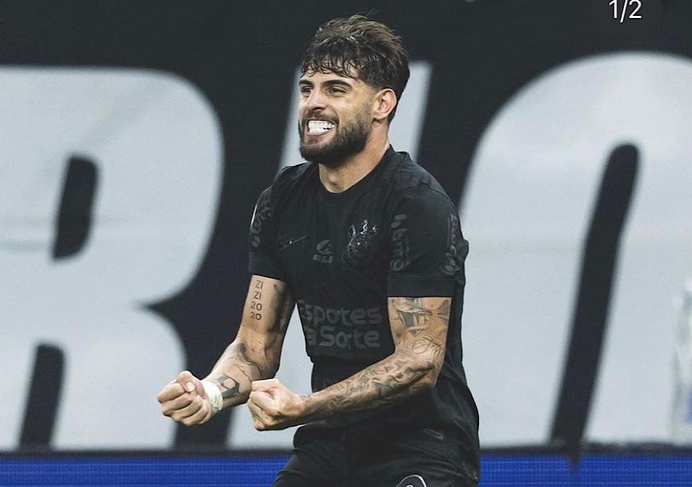 Corinthians vence Santos em clássico paulista Corinthians vence Santos em clássico paulista