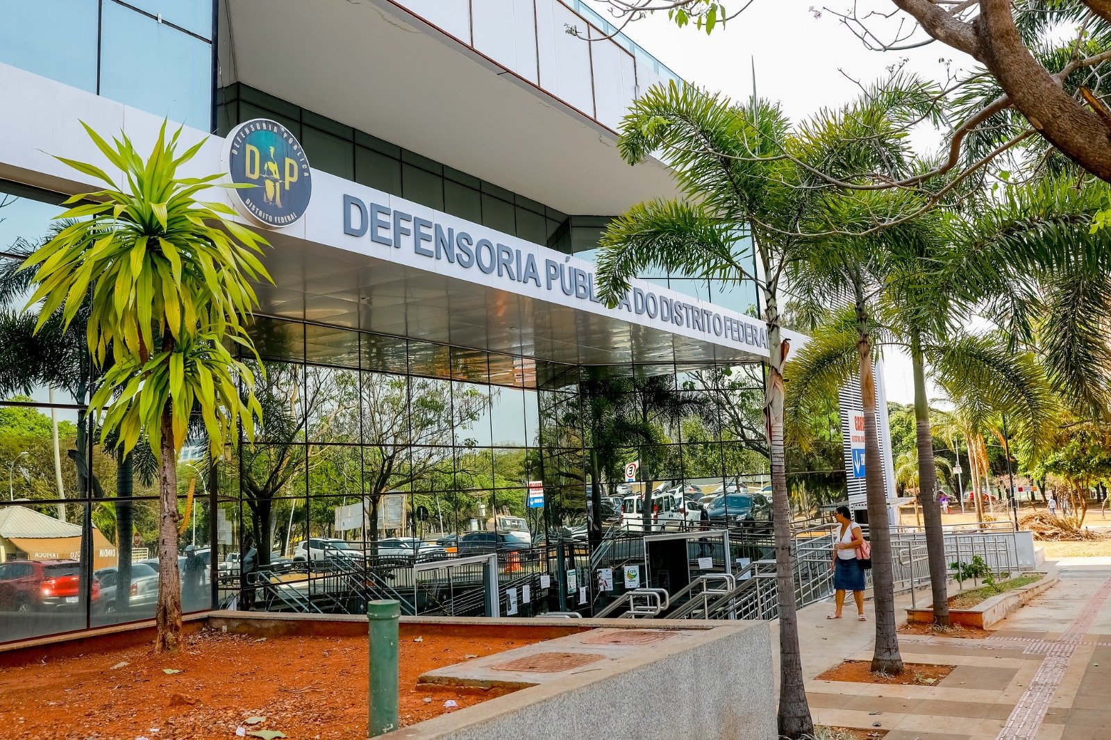 DPDF determina remoção de propaganda enganosa que prometia reduzir dívidas DPDF determina remoção de propaganda enganosa que prometia reduzir dívidas