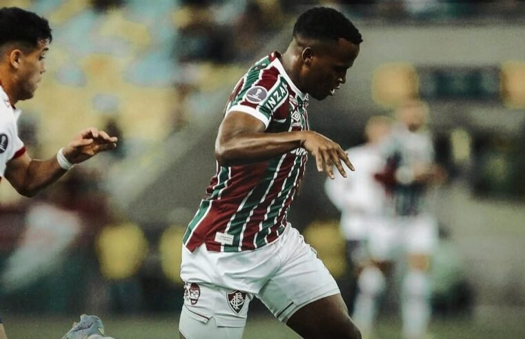 Fluminense supera pênalti perdido, vaias e dorme líder de grupo na Sul-Americana