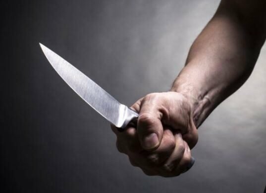 Homem é morto a facadas após discussão em bar no DF; suspeito é preso em flagrante