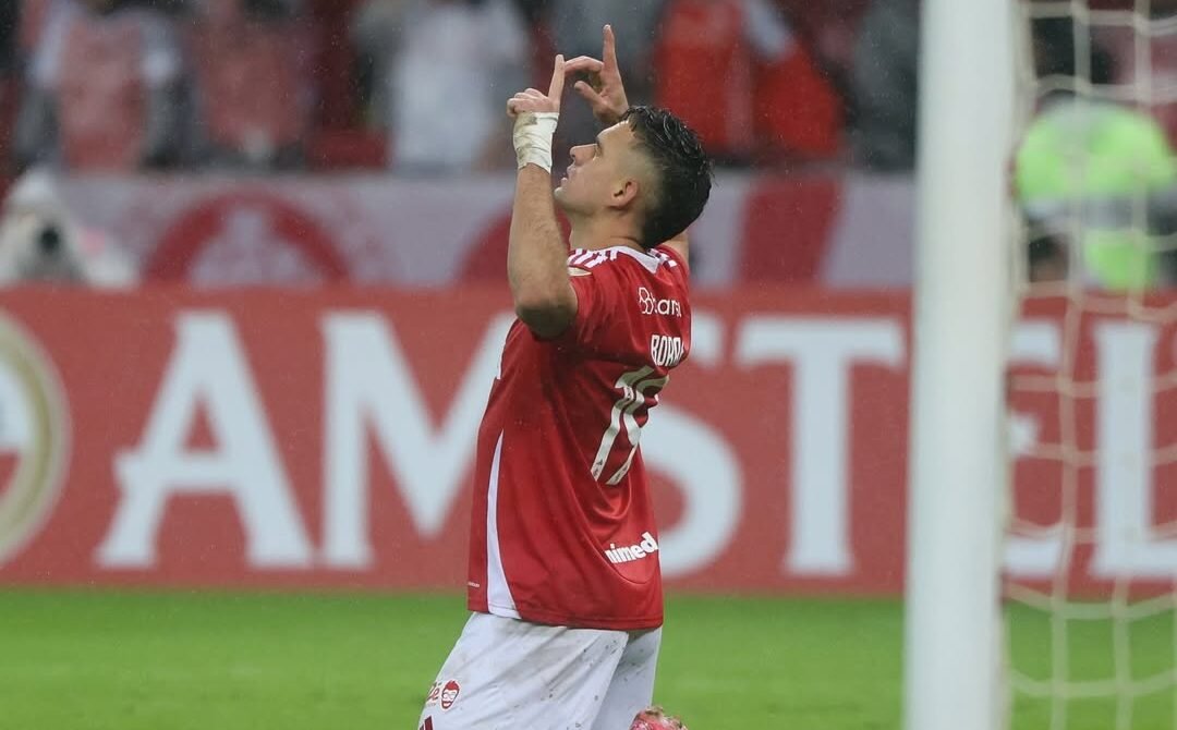 Internacional vence ‘final’, elimina o Bahia e avança em 1º do grupo na Libertadores