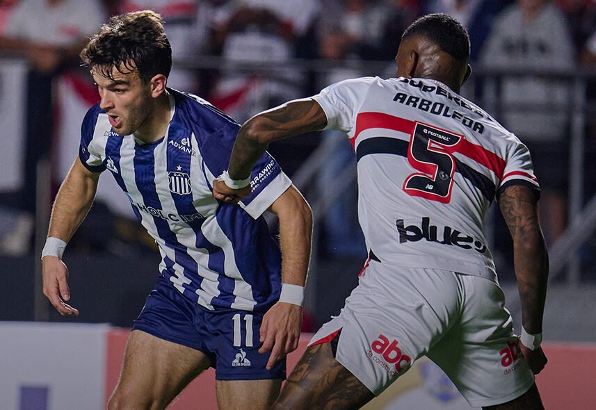 Luciano salva, São Paulo vence e pode ter 2ª melhor campanha da Libertadores