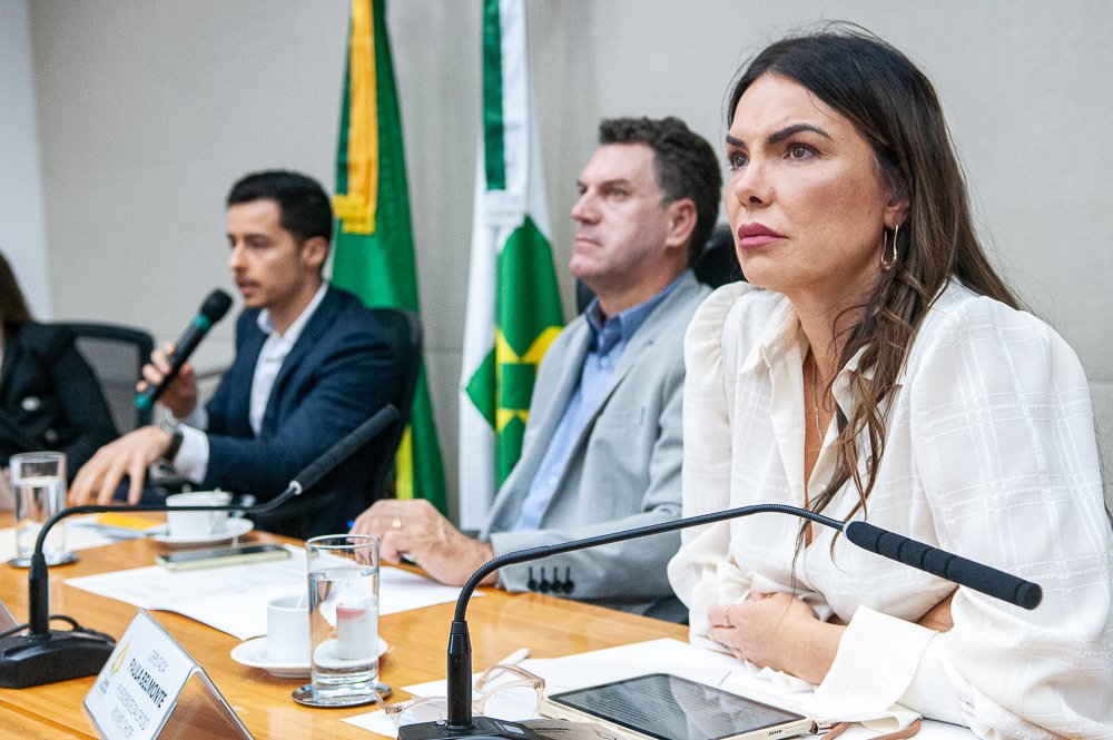 “Nós vamos beber essa água”, alertam especialistas sobre a poluição do Rio Melchior “Nós vamos beber essa água”, alertam especialistas sobre a poluição do Rio Melchior