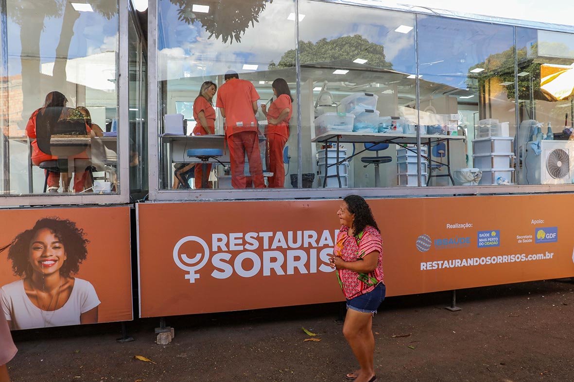 Programa odontológico do GDF atende mulheres em situação de vulnerabilidade no Itapoã até 13 de junho