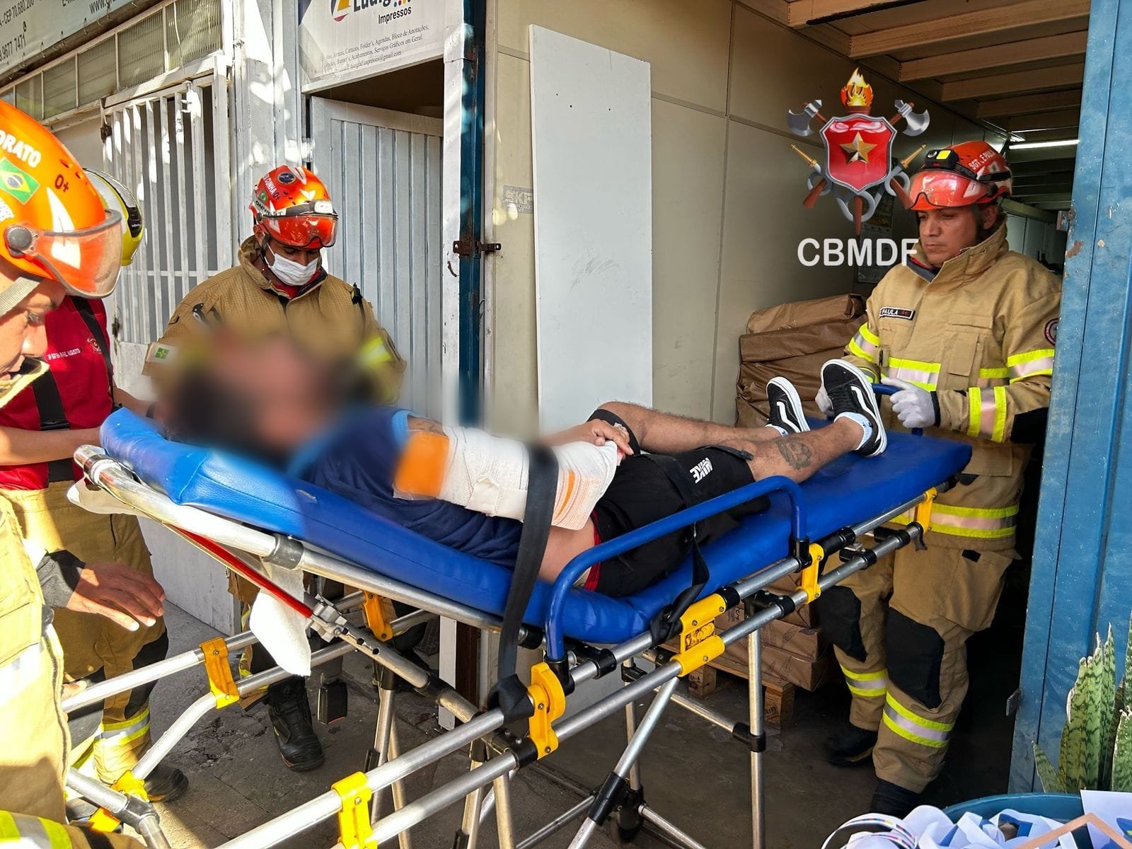 Trabalhador de gráfica sofre acidente em máquina de corte no DF Trabalhador de gráfica sofre acidente em máquina de corte no DF