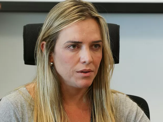 Acidente na Estrutural envolve carros da comitiva de Celina Leão