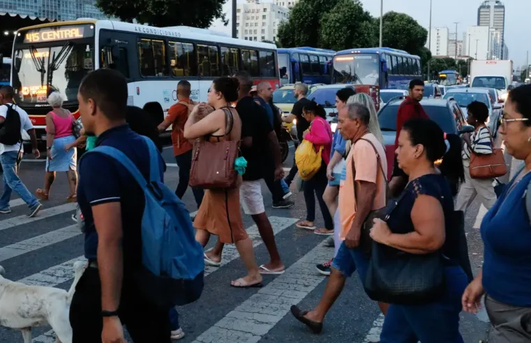 Agências do trabalhador têm vagas com salários de até R$ 10,8 mil nesta sexta (6)