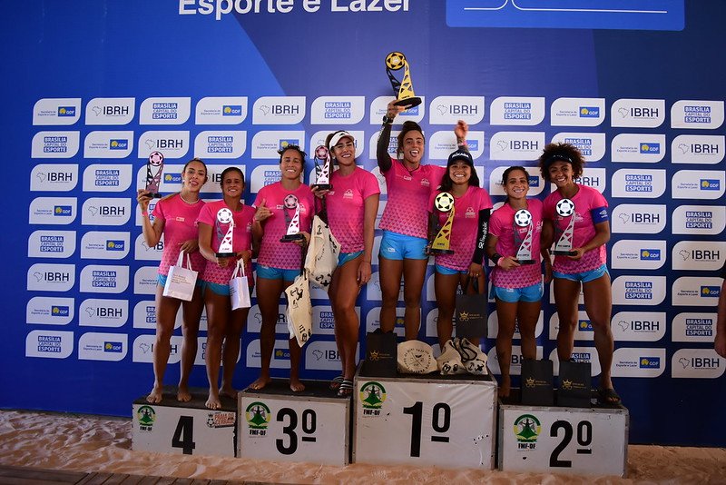 Amanda e Rafinha conquistam título feminino do Brasília Open de Futevôlei