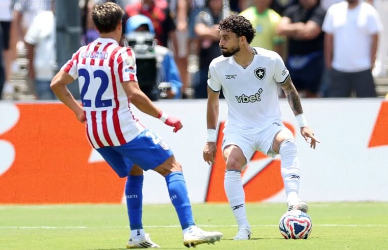 Botafogo perde para Atlético (1-0) mas vai às oitavas da Copa de Clubes como 2º do Grupo B